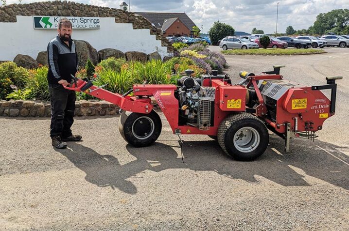 Afbeelding bij Redexim Carrier labelled the ‘most important piece of kit’ at Kilworth Springs Golf Club