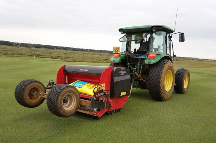 Afbeelding bij Redexim fleet completes year-round maintenance at Royal West Norfolk Golf Club